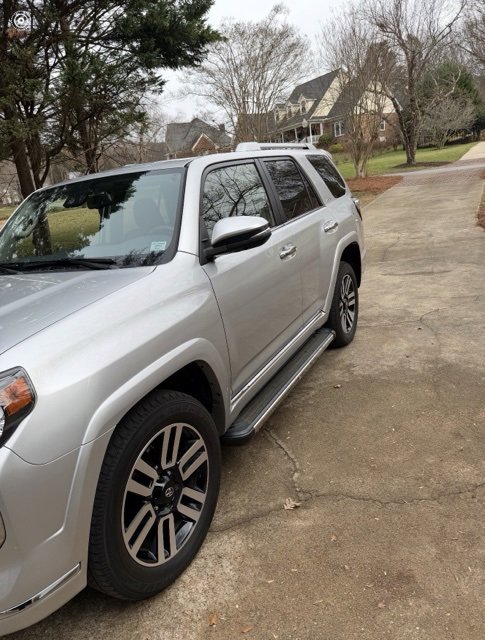 Used 2023 Toyota 4Runner Limited image 2