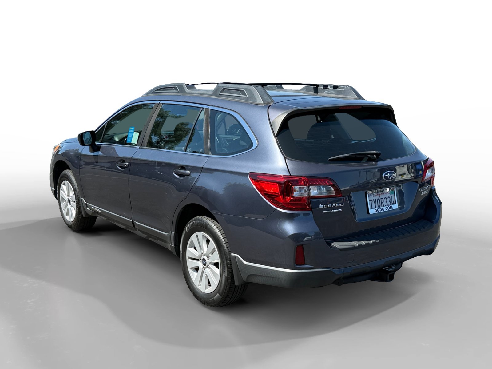 Used 2017 Subaru Outback 2.5i AWD/4WD image 3