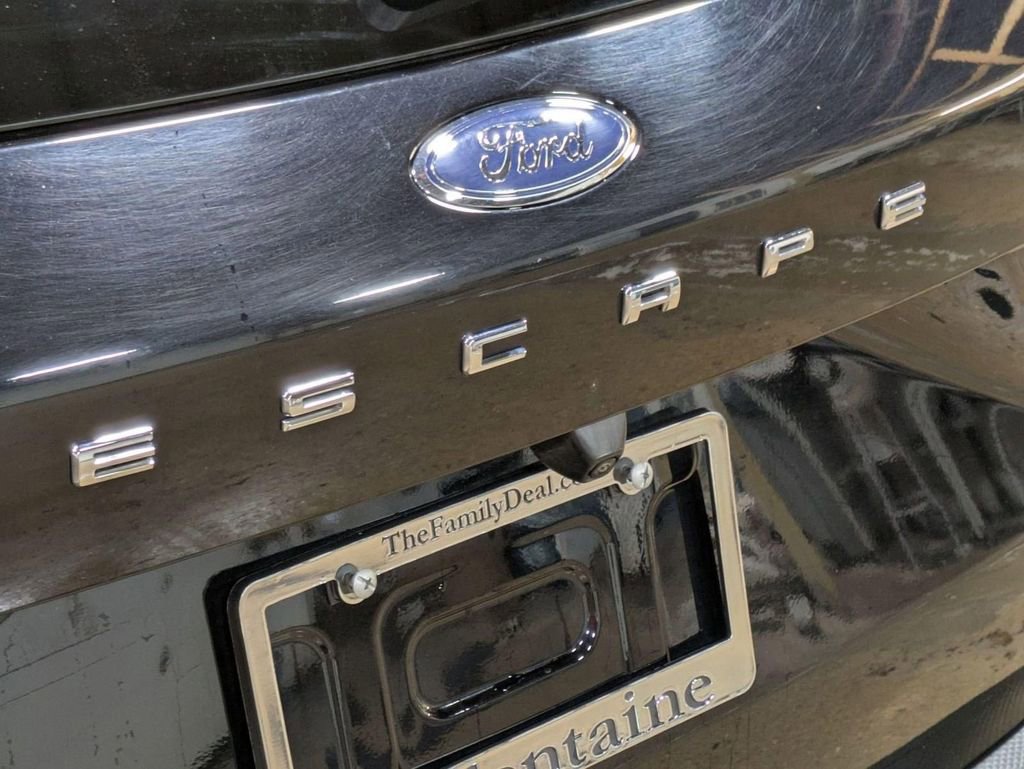 Used 2024 Ford Escape Platinum AWD/4WD image 9