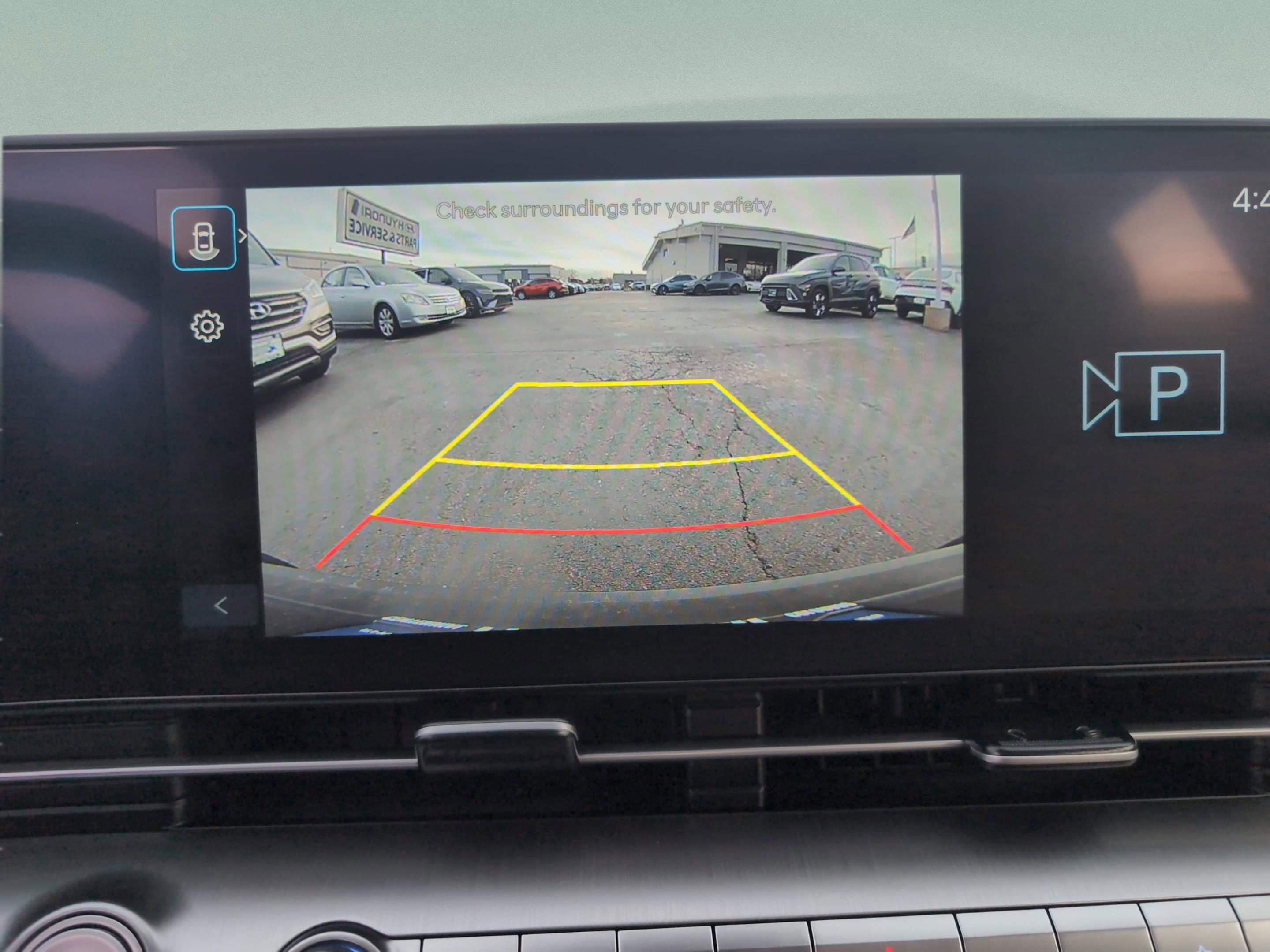 Used 2025 Hyundai Kona SE image 15