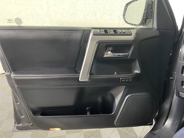 Used 2016 Toyota 4Runner Limited w/ Four Season Floor Mat Package AWD/4WD image 20