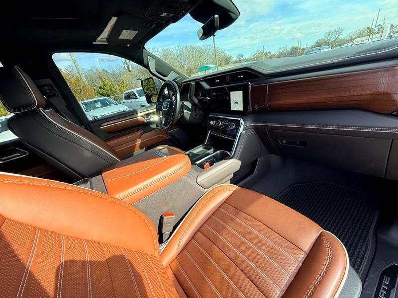 Used 2024 GMC Sierra 2500 Denali Ultimate image 30