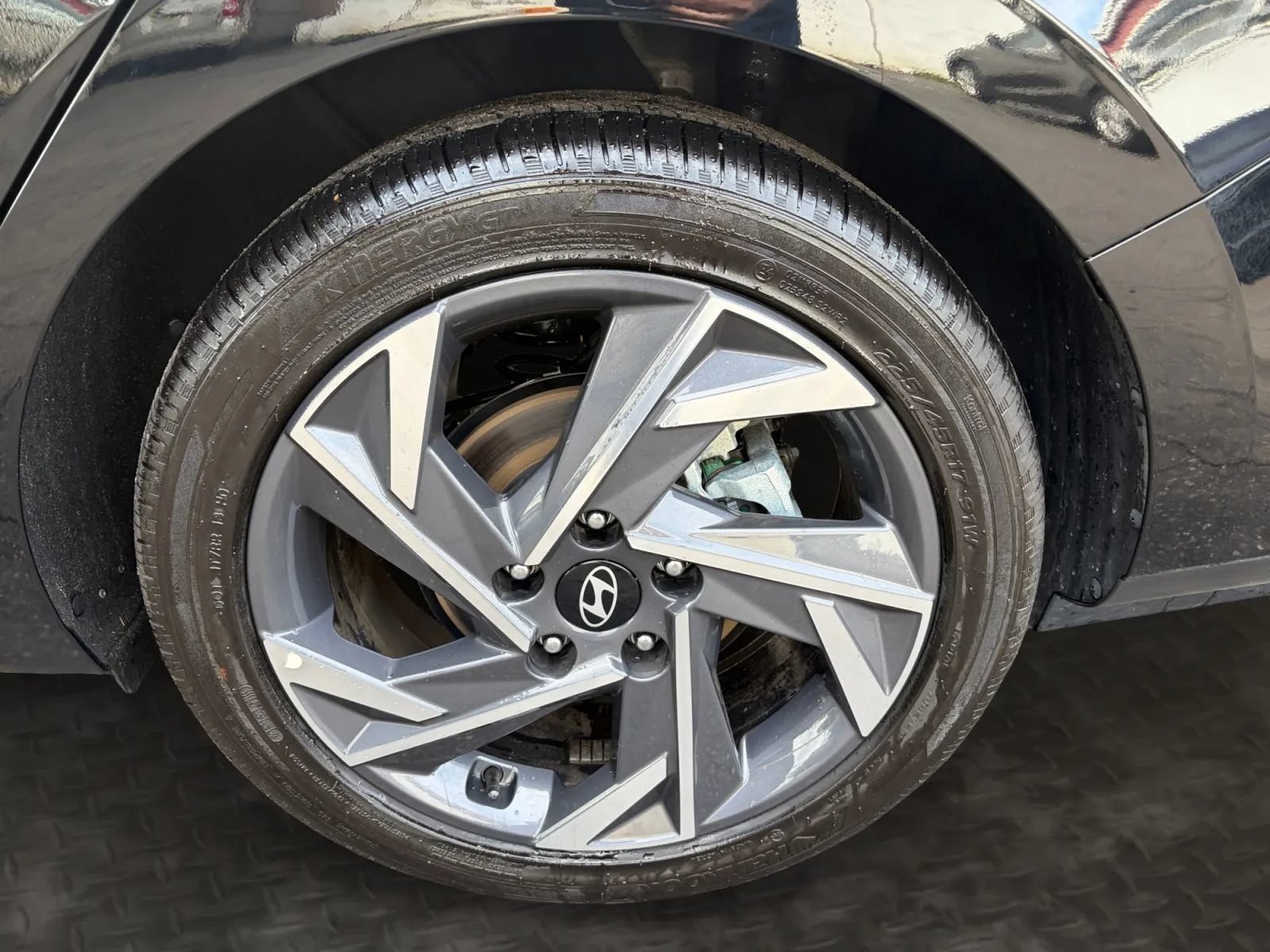 Used 2025 Hyundai Elantra SEL FWD image 42