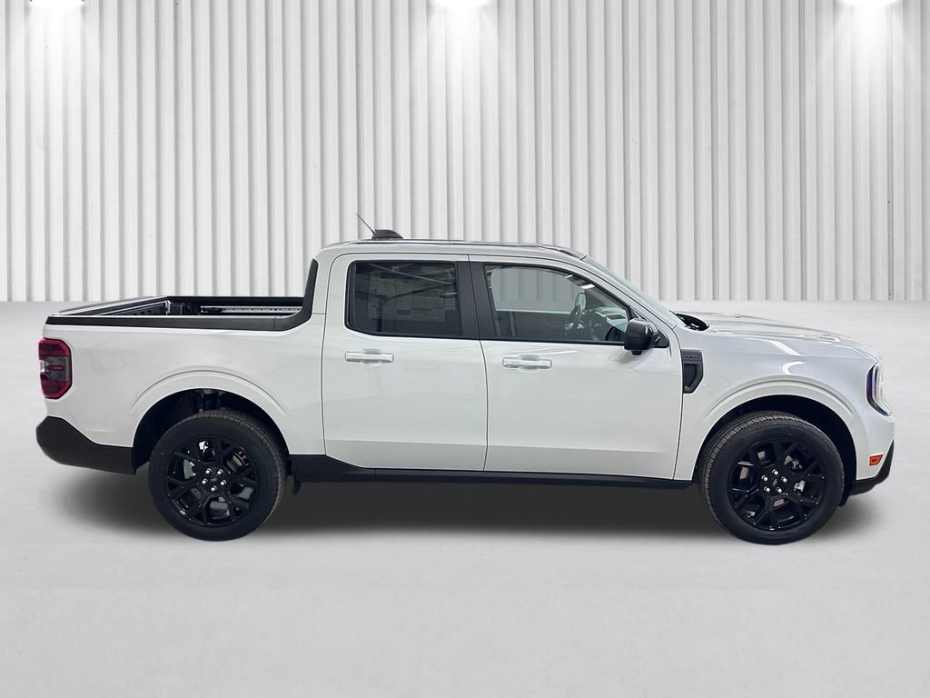 New 2026 Ford Maverick Lariat w/ Black Appearance Package image 3
