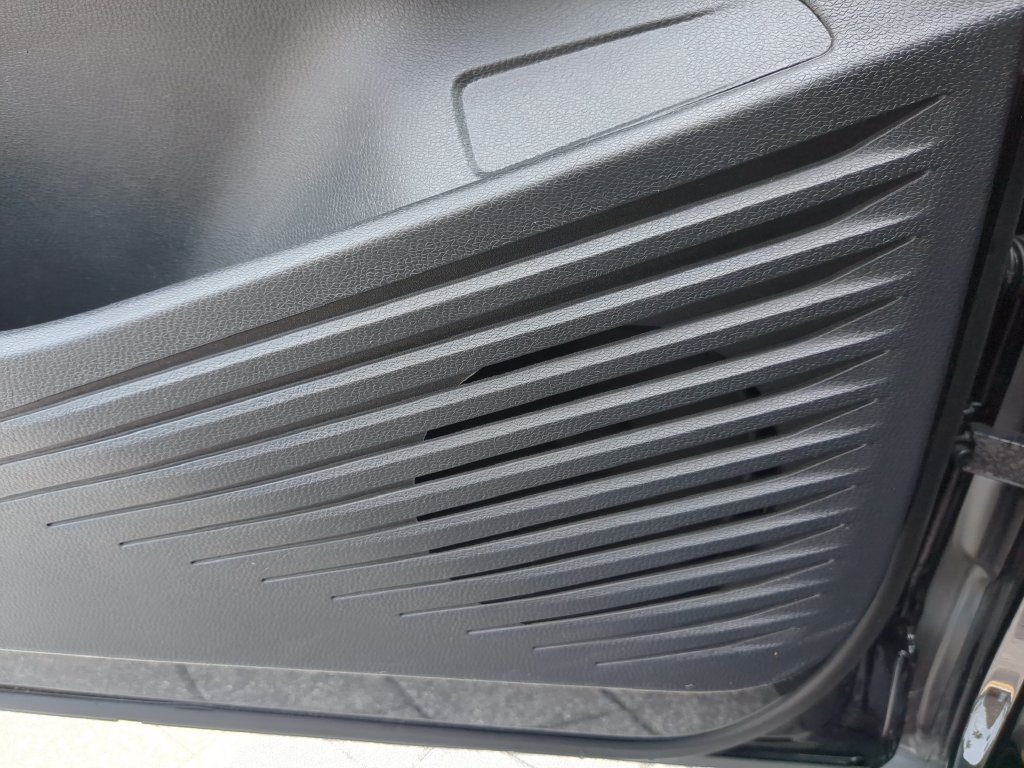Certified 2023 Volkswagen ID.4 Pro AWD/4WD image 19