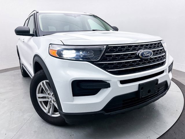 Used 2021 Ford Explorer XLT image 3