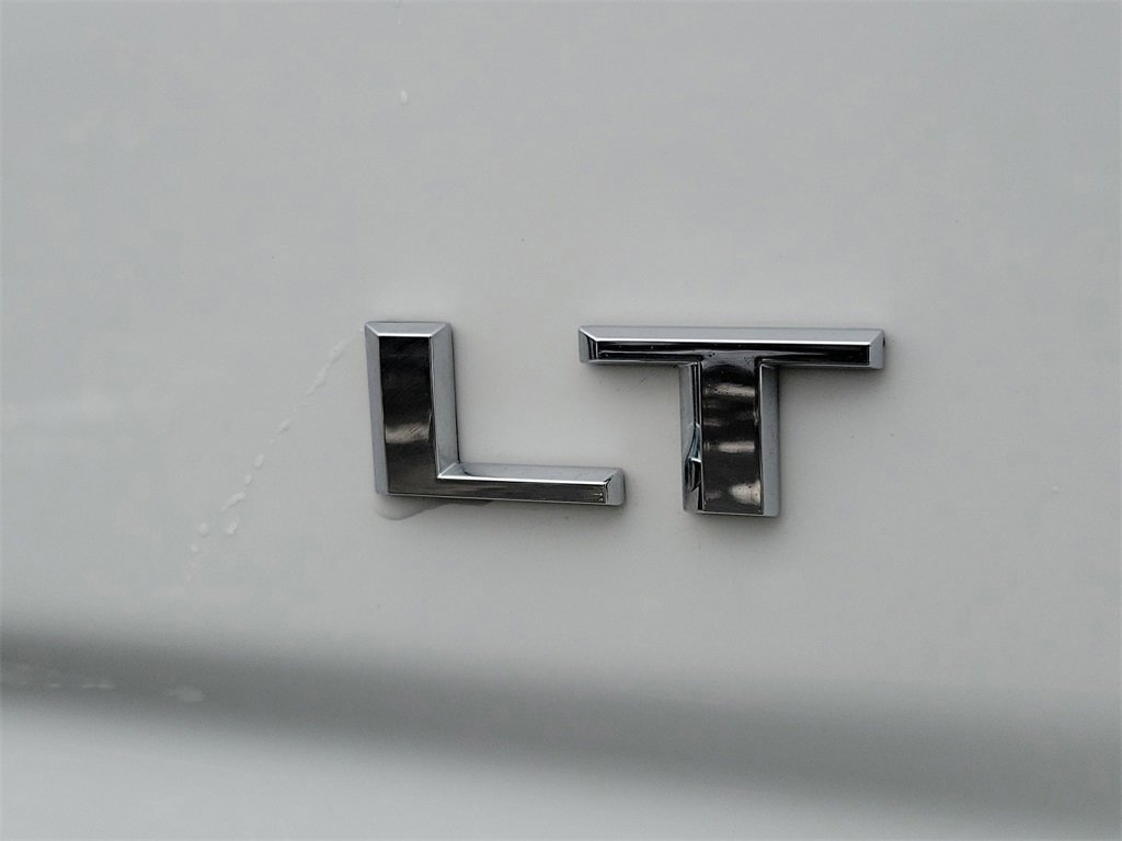 Used 2025 Chevrolet Silverado 1500 LT image 7
