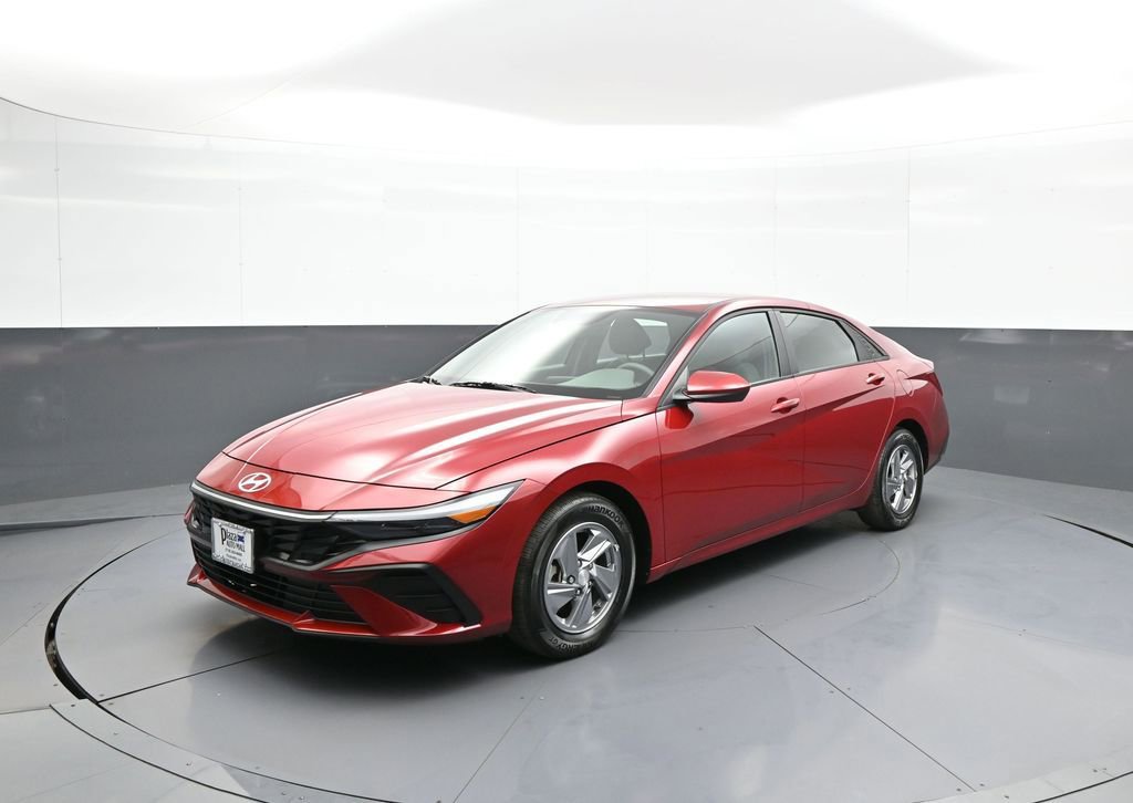 Certified 2024 Hyundai Elantra SE