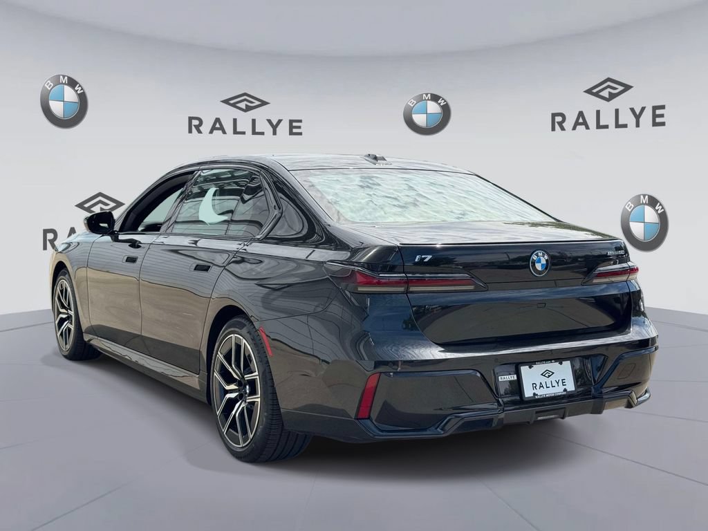 Used 2025 BMW i7 eDrive50 w/ M Sport Package RWD image 9
