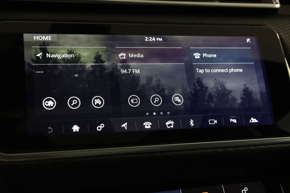 Used 2020 Land Rover Range Rover Velar R-Dynamic S AWD/4WD image 34