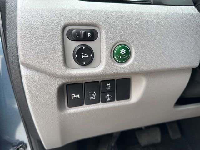 Used 2016 Honda Pilot Touring image 6