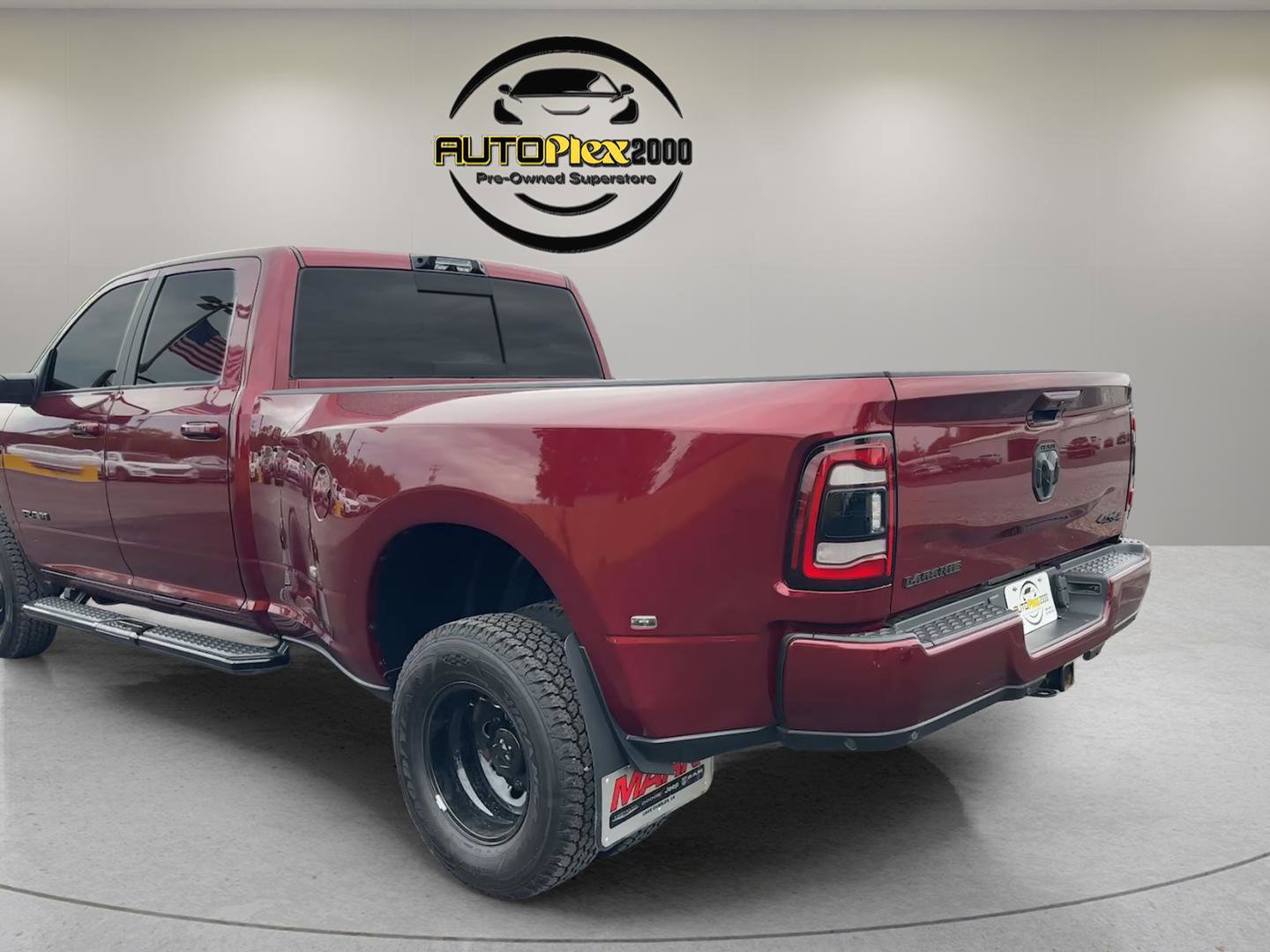 Used 2024 RAM 3500 Laramie w/ Night Edition AWD/4WD image 4