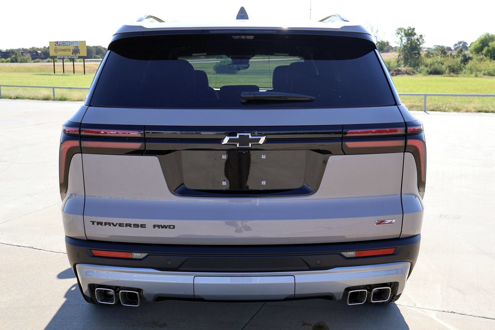 New 2027 Chevrolet Traverse Z71 w/ Enhanced Driving Package AWD/4WD image 5