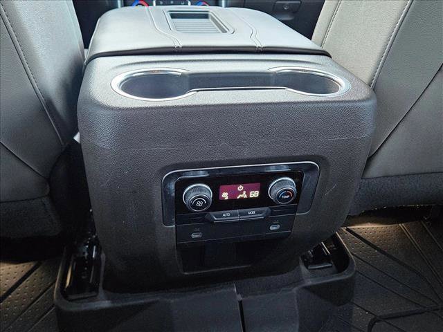 Used 2023 Chevrolet Suburban LT image 16