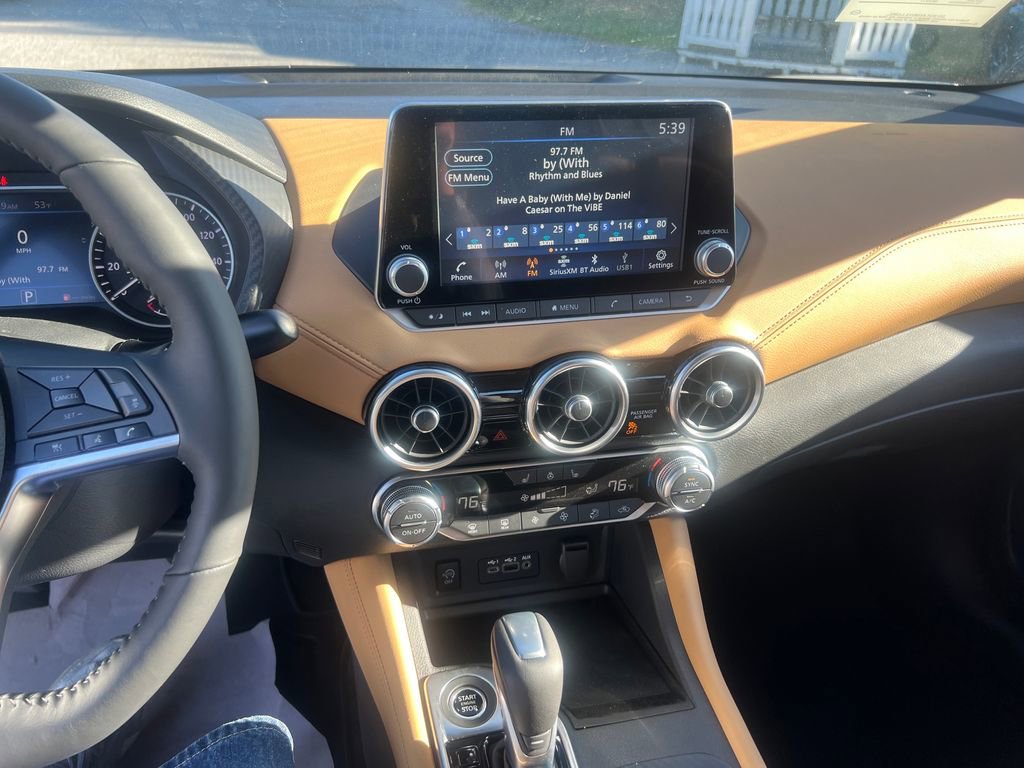 New 2025 Nissan Sentra SV w/ SV Premium Package image 19