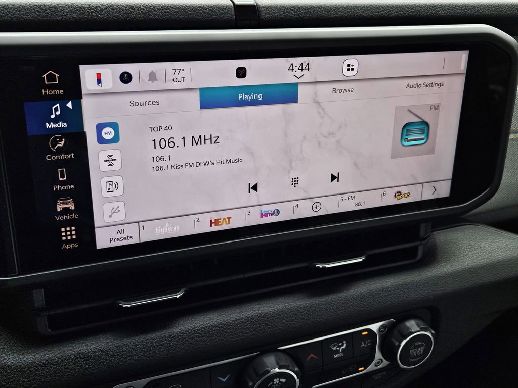 New 2026 Jeep Gladiator Sport AWD/4WD image 17