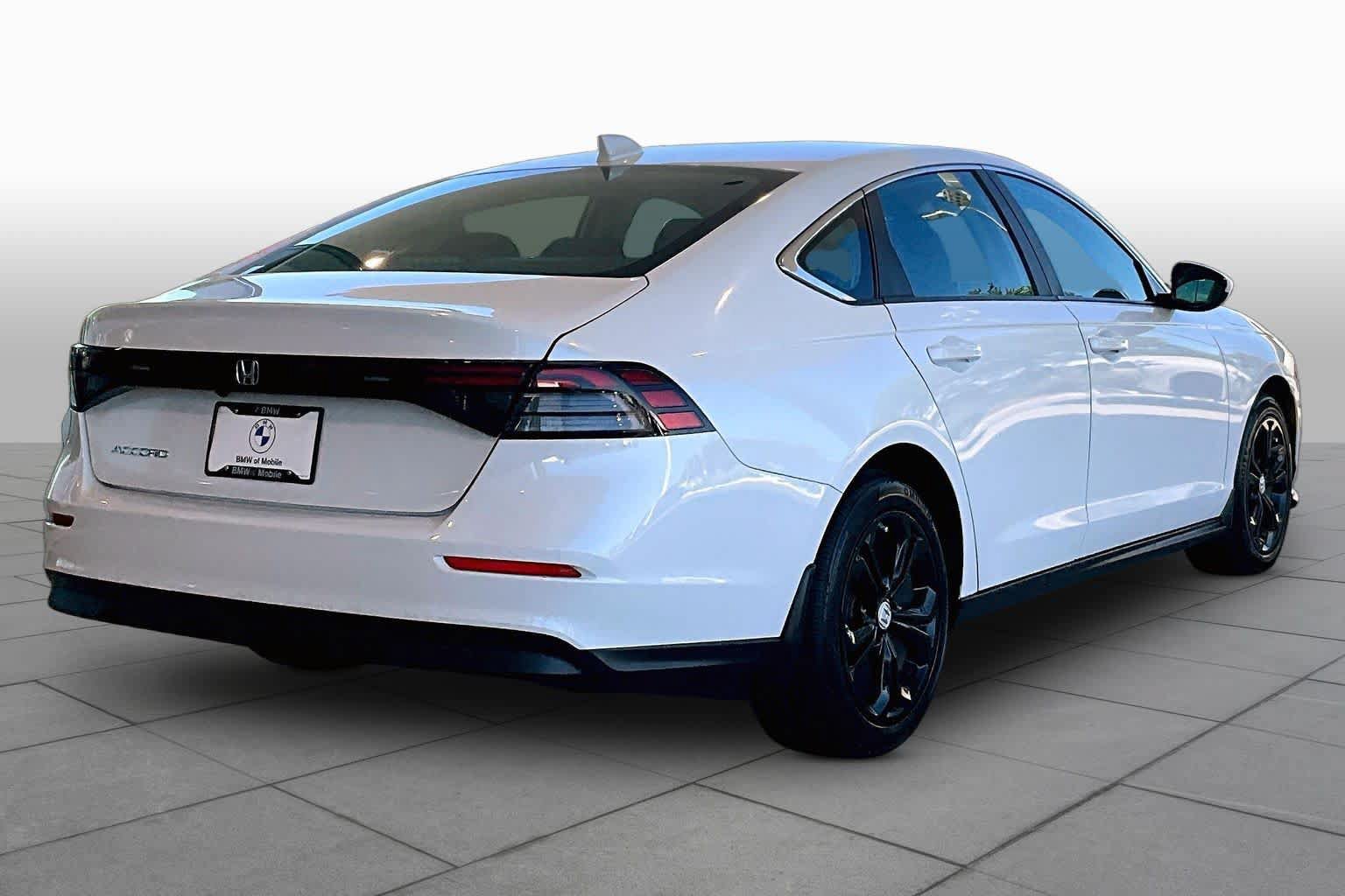 Used 2023 Honda Accord LX image 12