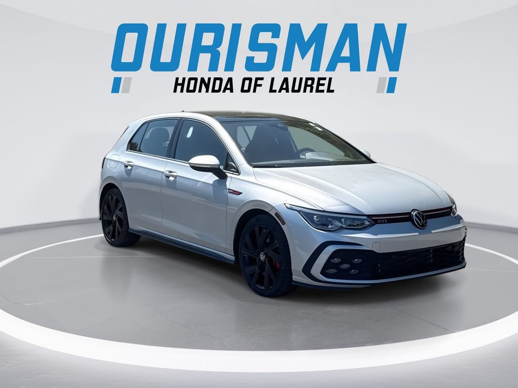 Used 2022 Volkswagen GTI SE FWD image 2