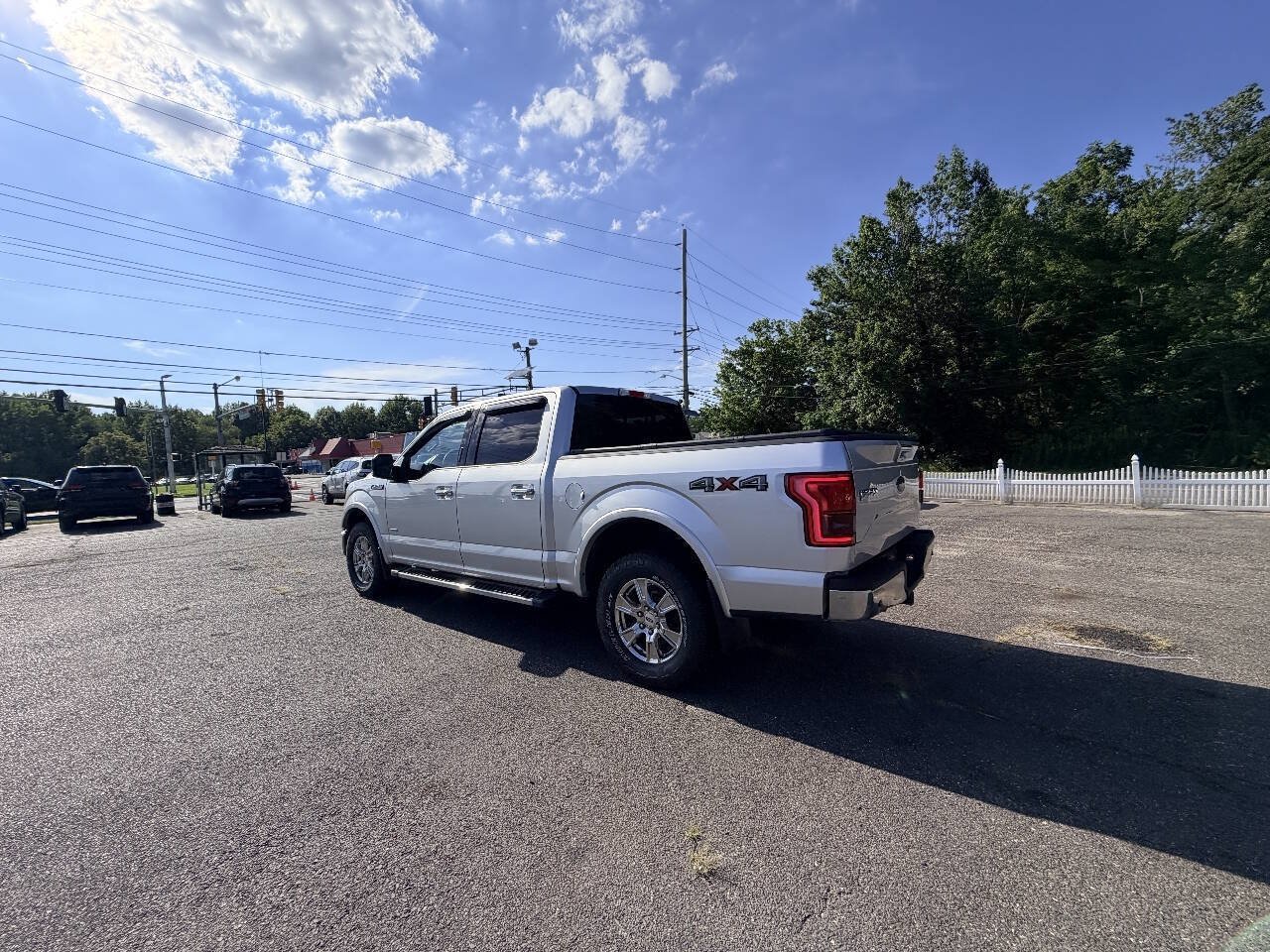 Used 2015 Ford F150 Lariat w/ Equipment Group 502A Luxury AWD/4WD image 26