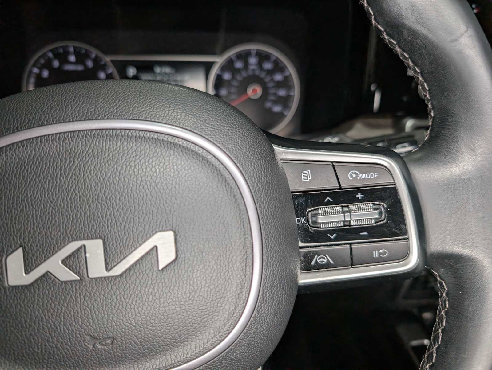 Certified 2022 Kia Sorento S image 35