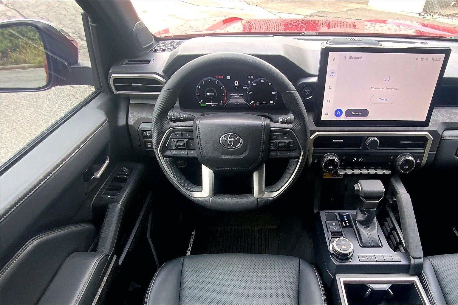 Used 2025 Toyota Tacoma Limited AWD/4WD image 5