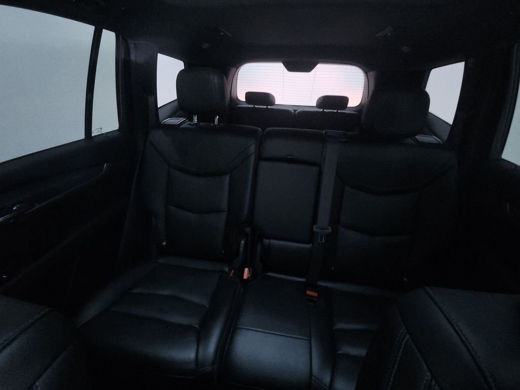 Used 2024 Cadillac XT6 Luxury w/ LPO, Floor Liner Package FWD image 22