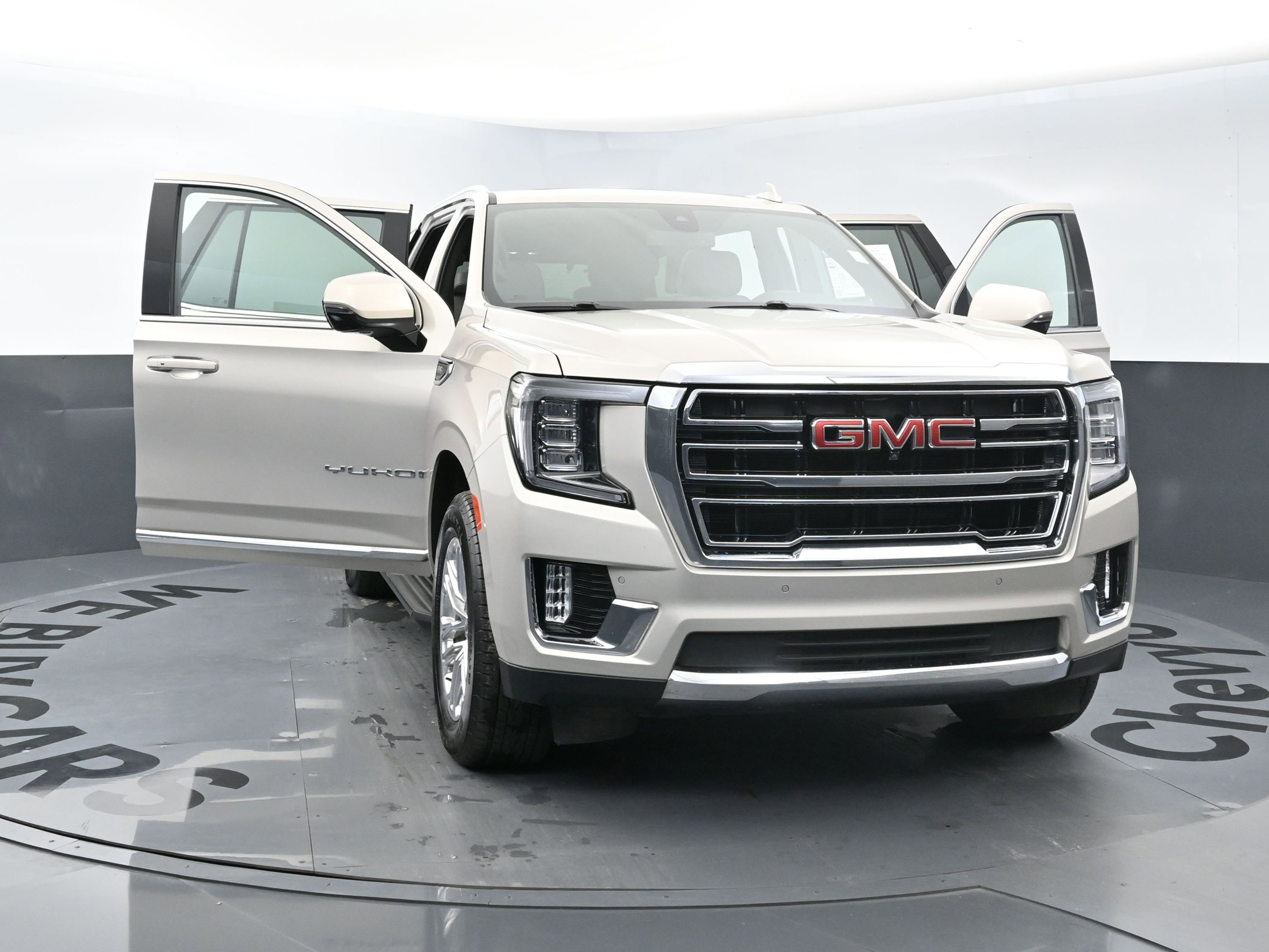 Used 2021 GMC Yukon SLT w/ SLT Premium Package image 24
