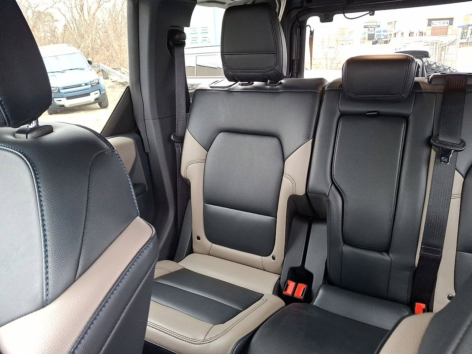 Used 2024 Ford Bronco Wildtrak image 12