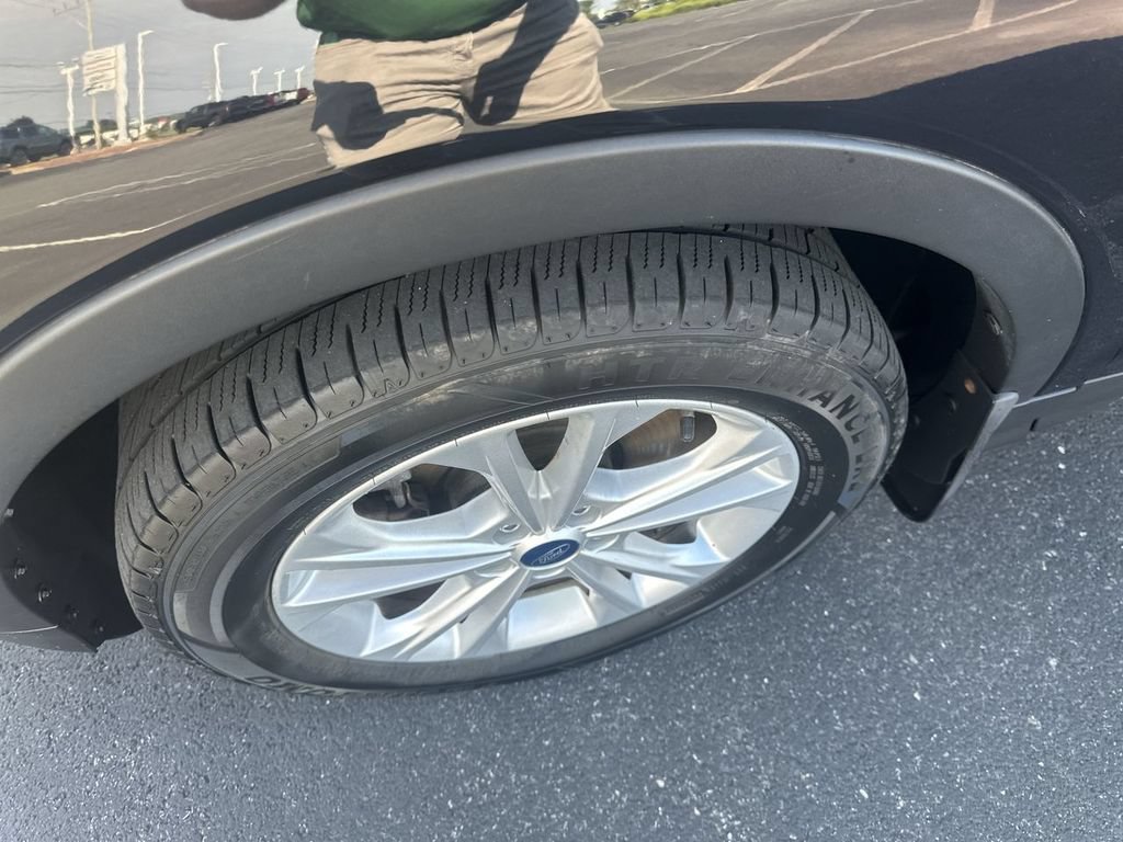 Used 2019 Ford Escape SE AWD/4WD image 16