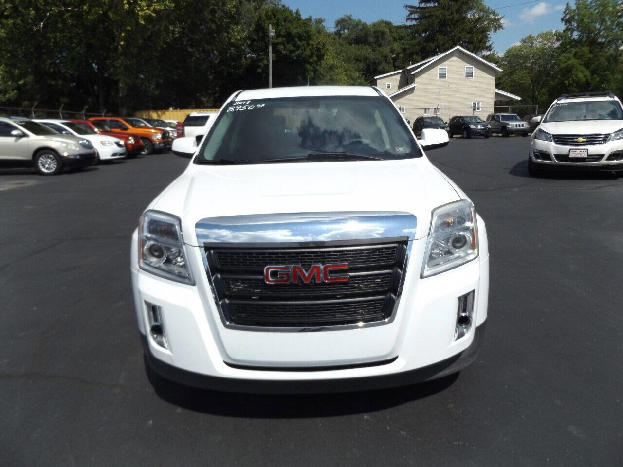 Used 2015 GMC Terrain SLE image 2
