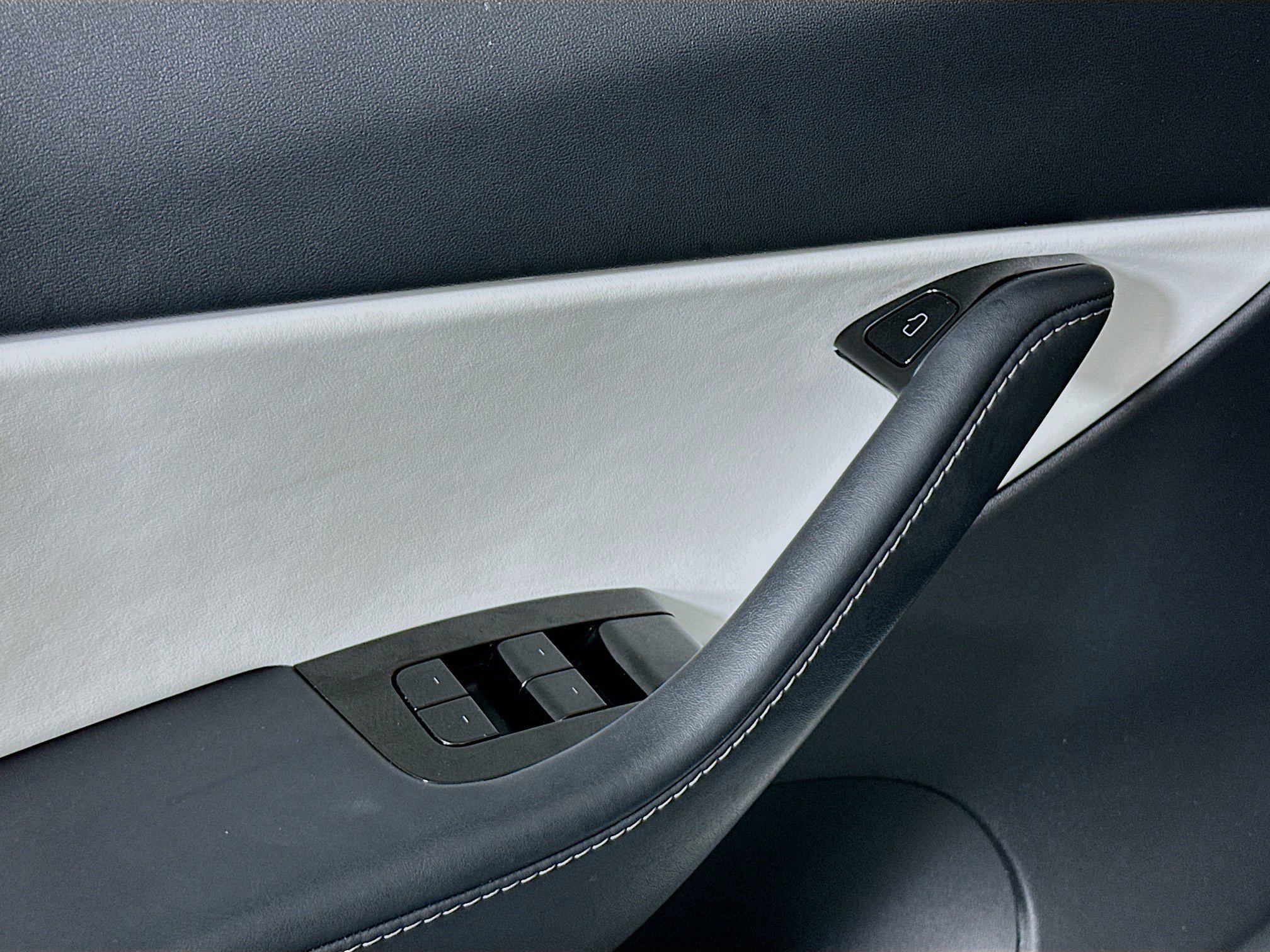 Used 2021 Tesla Model Y 2WD image 15