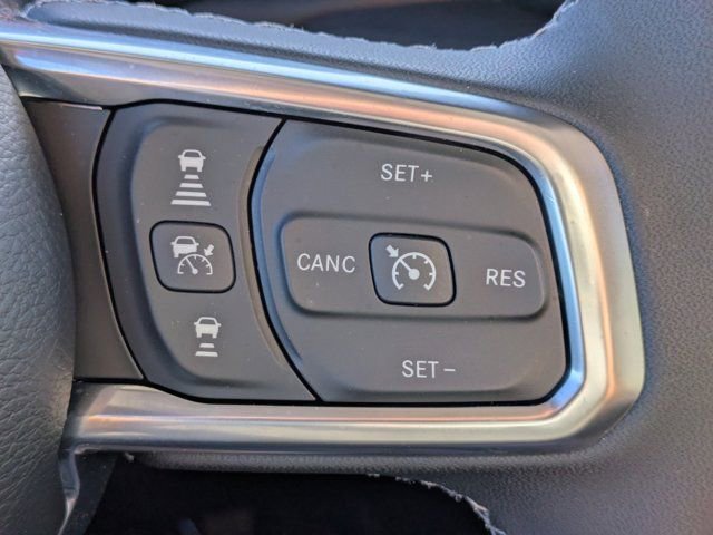 Used 2026 Jeep Wrangler Sahara image 21