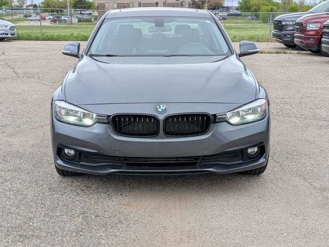 Used 2016 BMW 320i xDrive Sedan AWD/4WD image 8