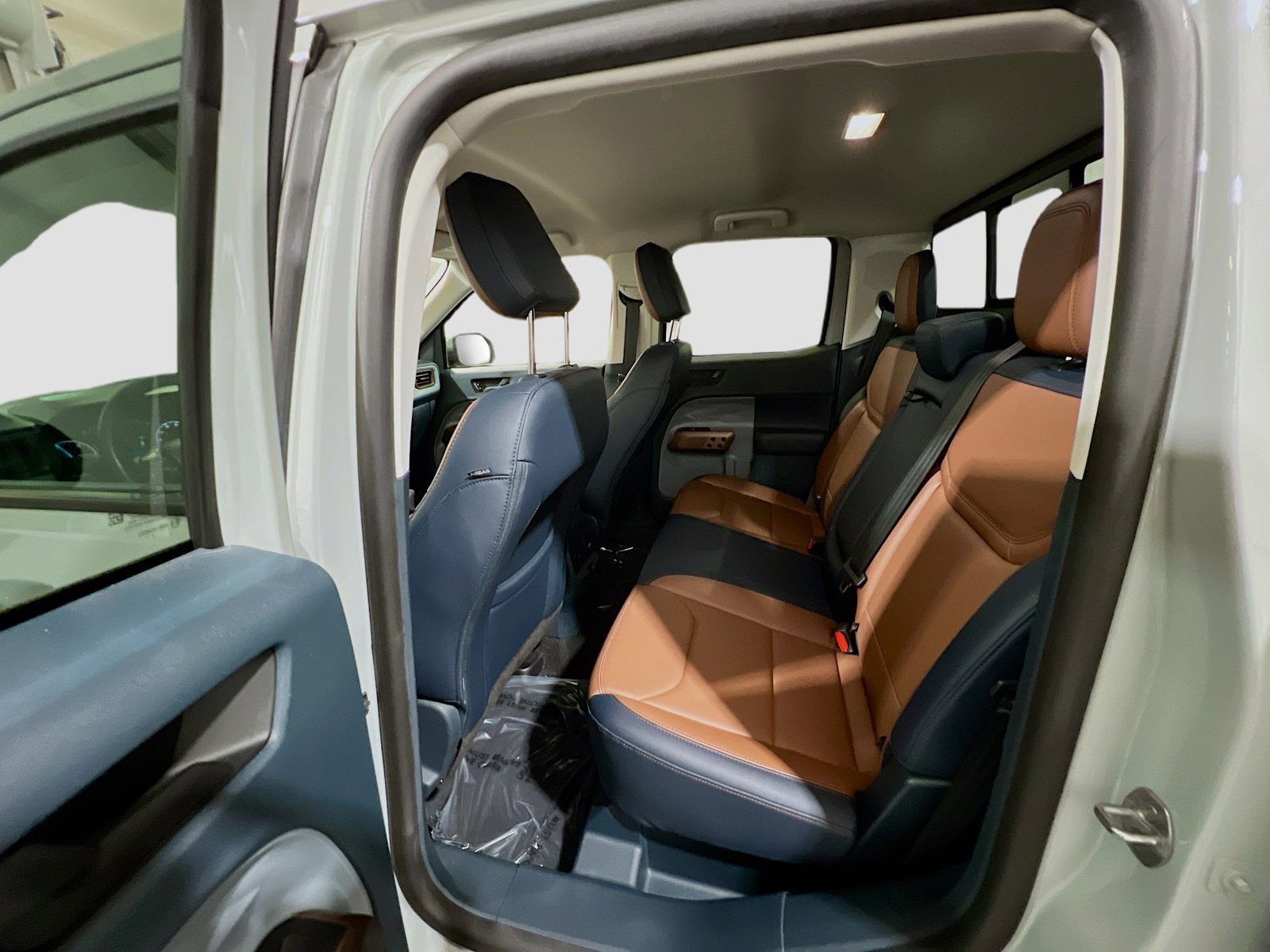 Used 2023 Ford Maverick Lariat w/ Lariat Luxury Package image 18