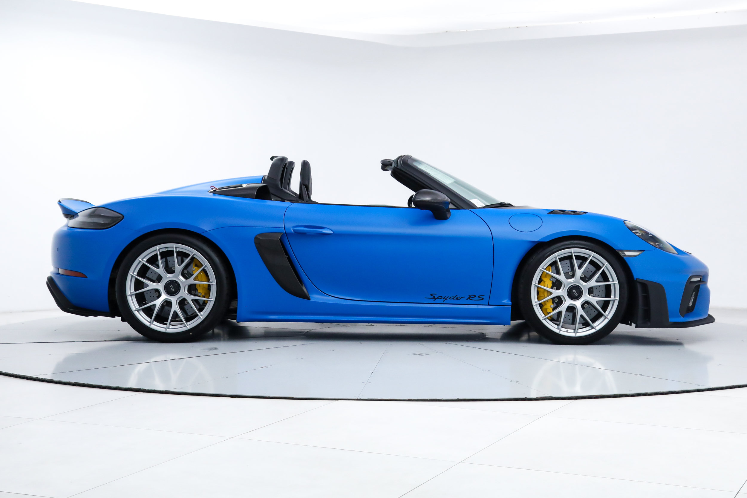 Used 2024 Porsche 718 Boxster Spyder RS RWD image 7
