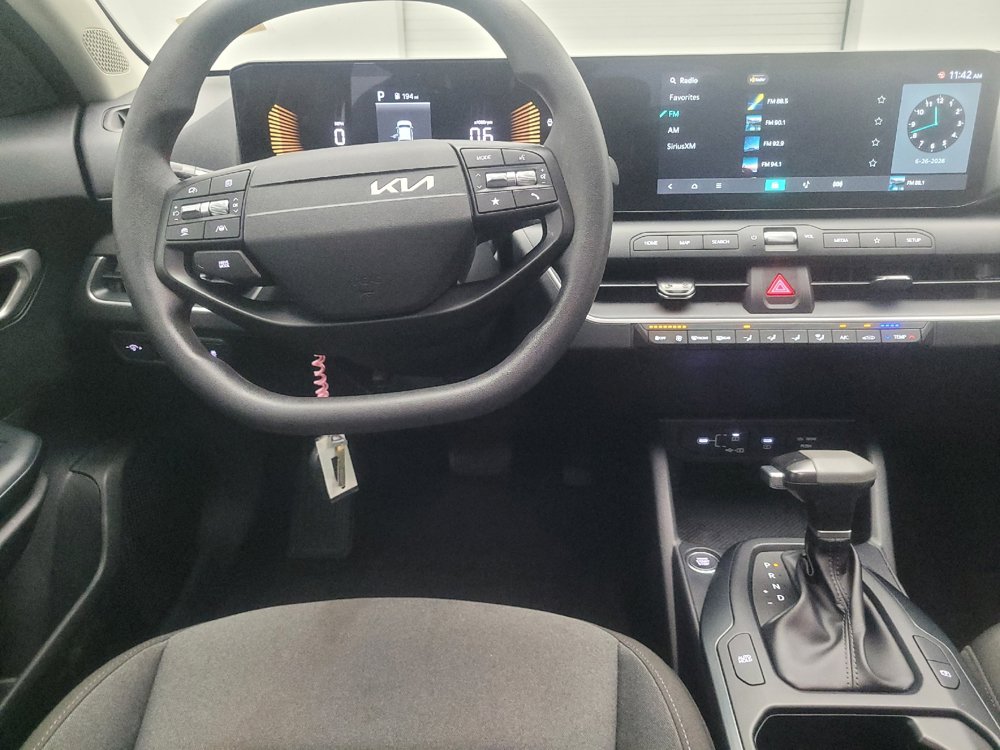Used 2025 Kia K4 FWD image 22