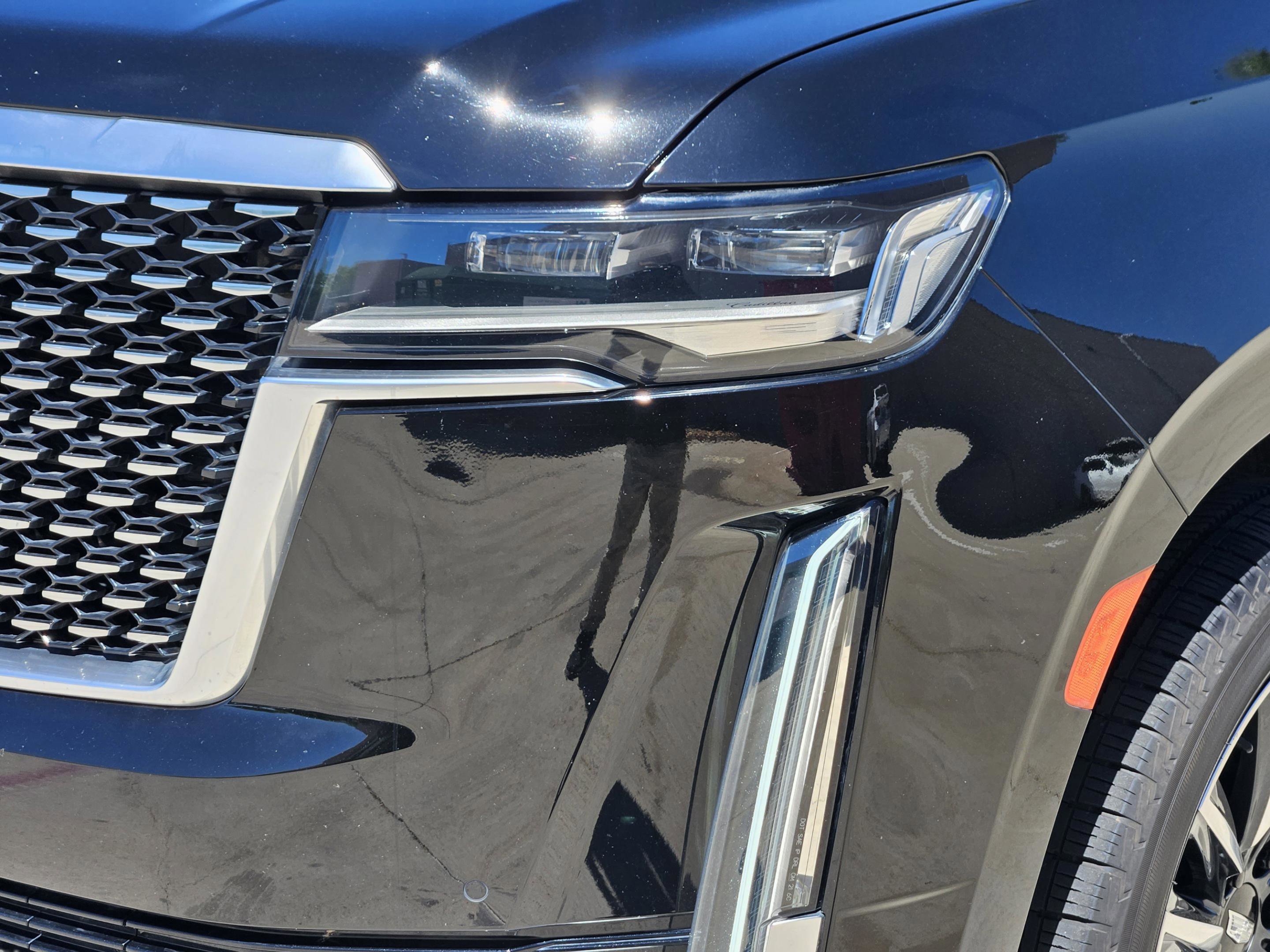 Used 2021 Cadillac Escalade Premium Luxury image 28