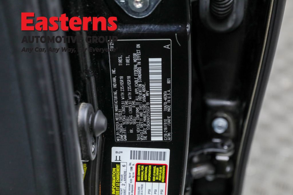 Used 2023 Toyota Highlander L image 33