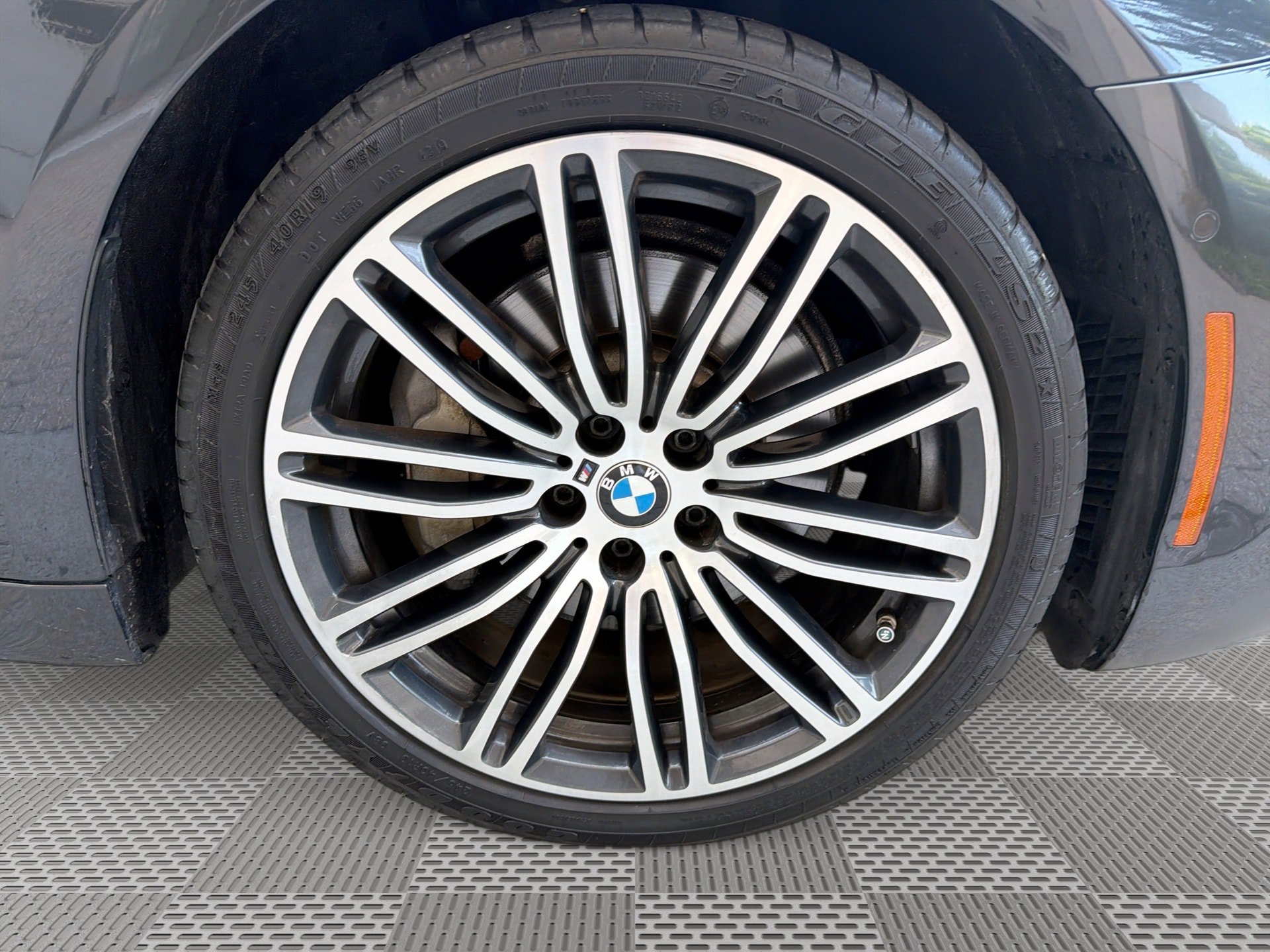 Used 2018 BMW 540i xDrive w/ M Sport Package AWD/4WD image 31