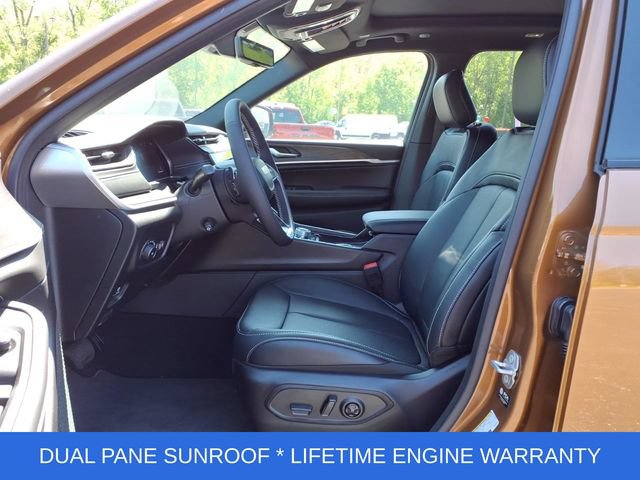 New 2026 Jeep Grand Cherokee Limited AWD/4WD image 13