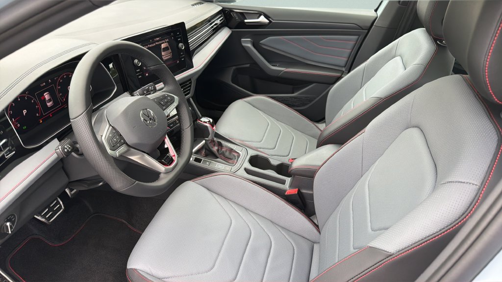Used 2026 Volkswagen Jetta GLI Autobahn FWD image 29