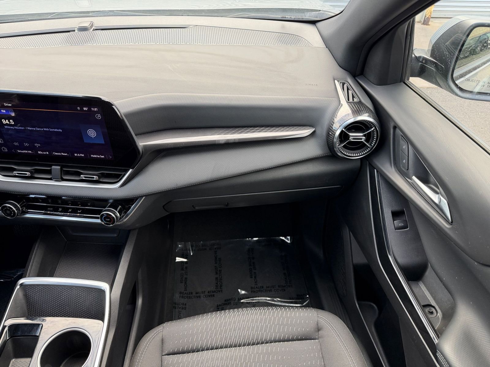 Used 2025 Chevrolet Equinox LT FWD image 35