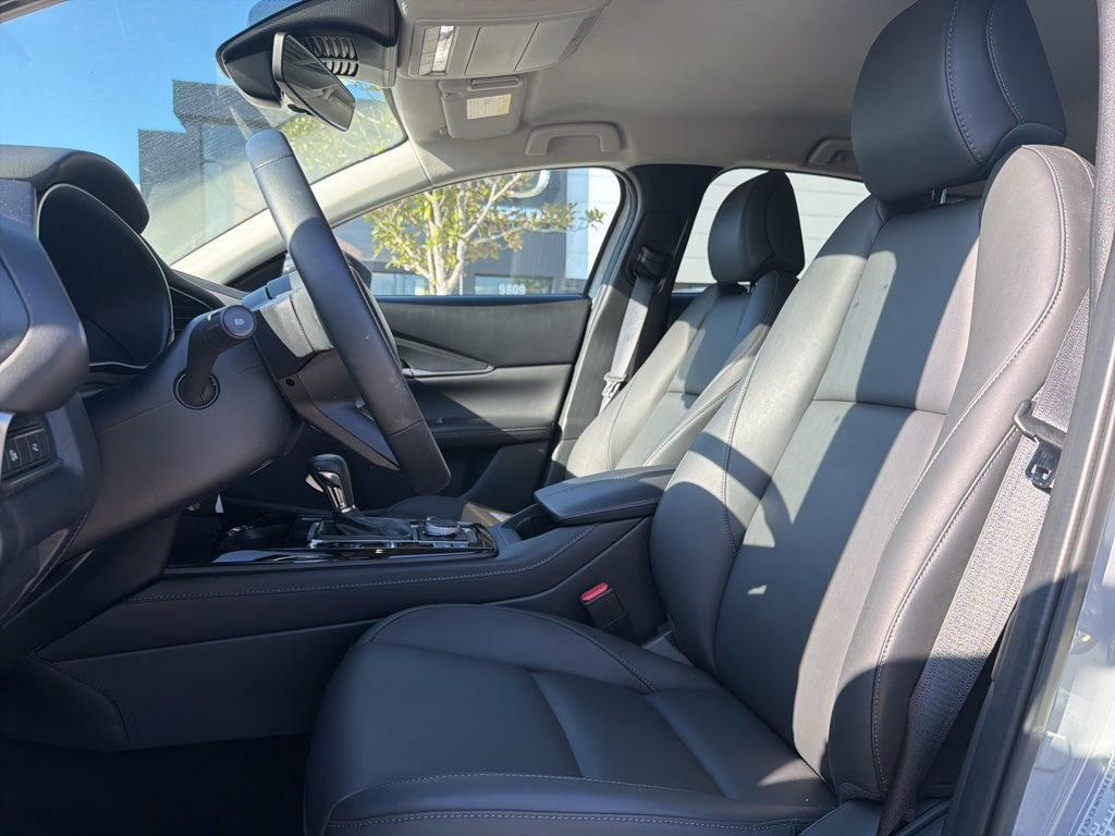 Certified 2025 MAZDA CX-30 AWD 2.5 S w/ Select Sport Pkg image 2