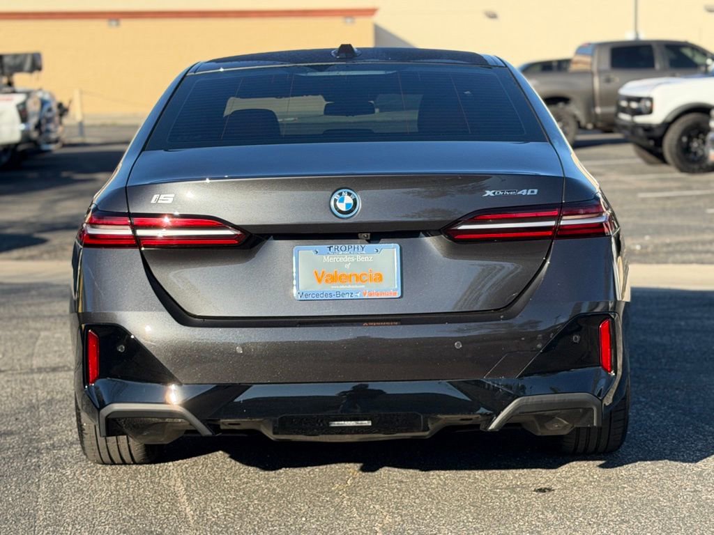 Used 2025 BMW i5 xDrive40 w/ M Sport Package image 8