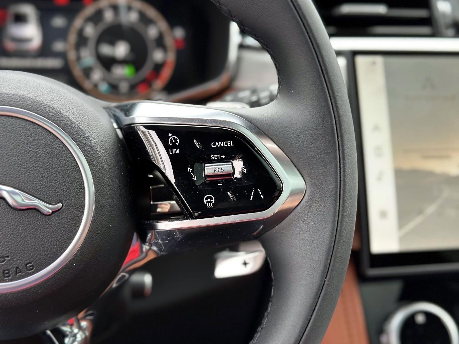 New 2026 Jaguar F-PACE R-Dynamic S AWD/4WD image 22