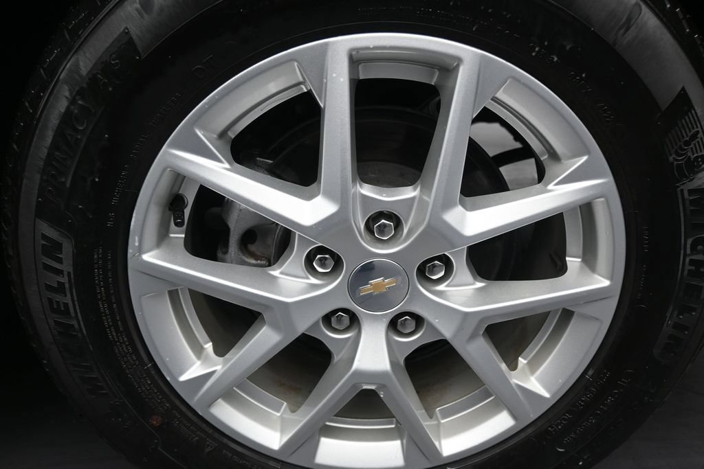 Used 2023 Chevrolet Equinox LT w/ Driver Convenience Package FWD image 11