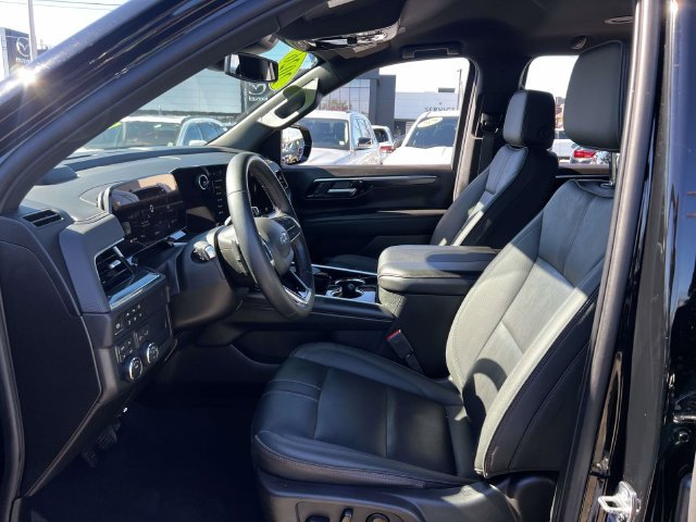 Used 2026 Chevrolet Suburban RST AWD/4WD image 18