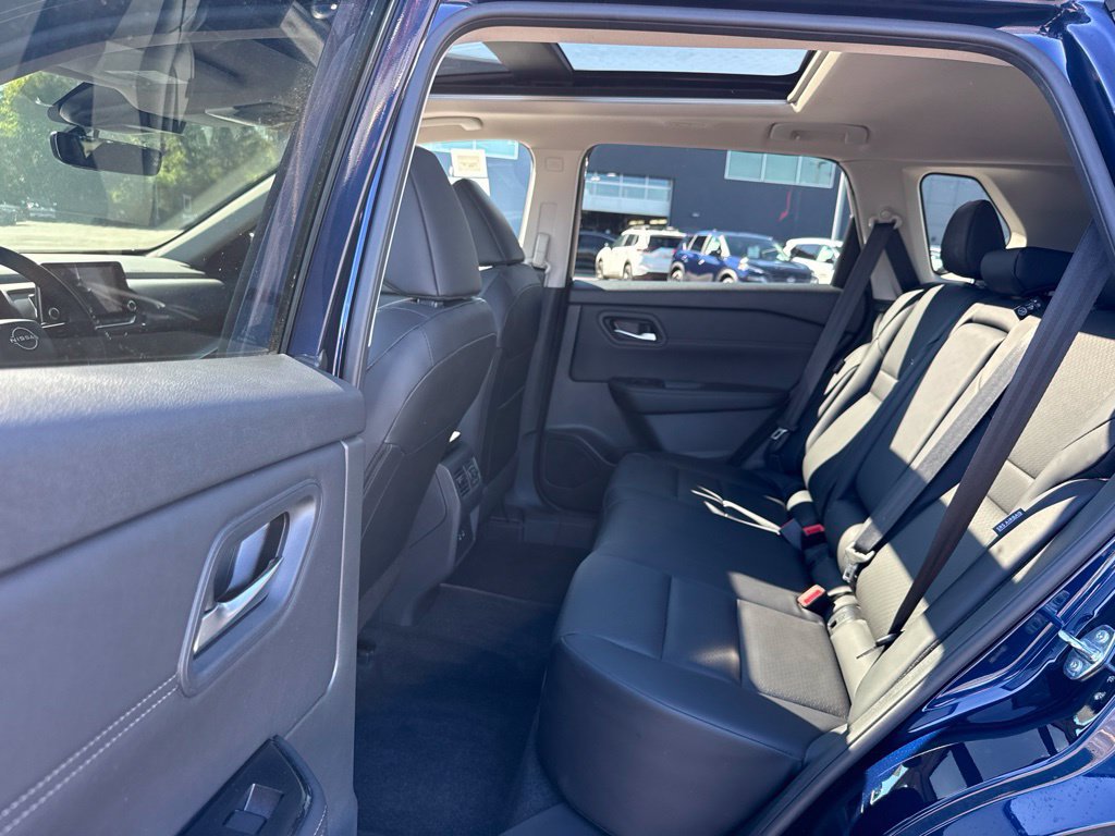New 2026 Nissan Rogue Dark Armor AWD/4WD image 12