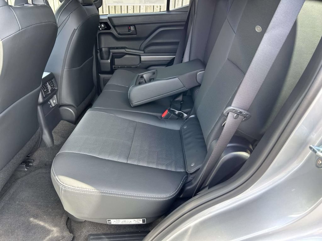New 2026 Toyota 4Runner TRD Off-Road Premium AWD/4WD image 15