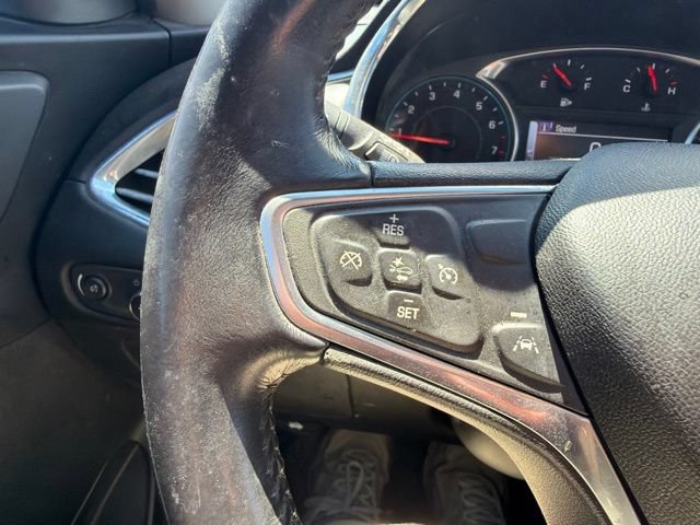 Used 2018 Chevrolet Malibu LT w/ Leather Package FWD image 36